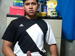 Gay cam show with masturbation