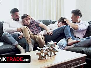 Twink boys in anal sex orgy