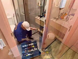 18-year-old Brazilian gets a big cock in his ass in a bathroom encounter
