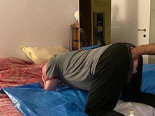 Fisting and dildo action with Crowne 20F Rider 22