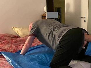 Fisting and dildo action with Crowne 20F Rider 22
