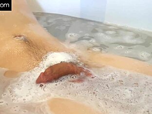Darron's steamy bathtub cock massage