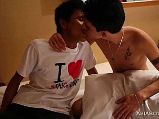 Straight twink sex in bareback video