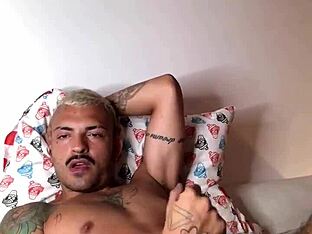 Big dick amateur gives head