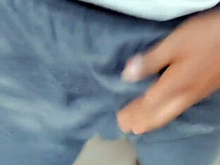 Asian solo star's sensual scenes